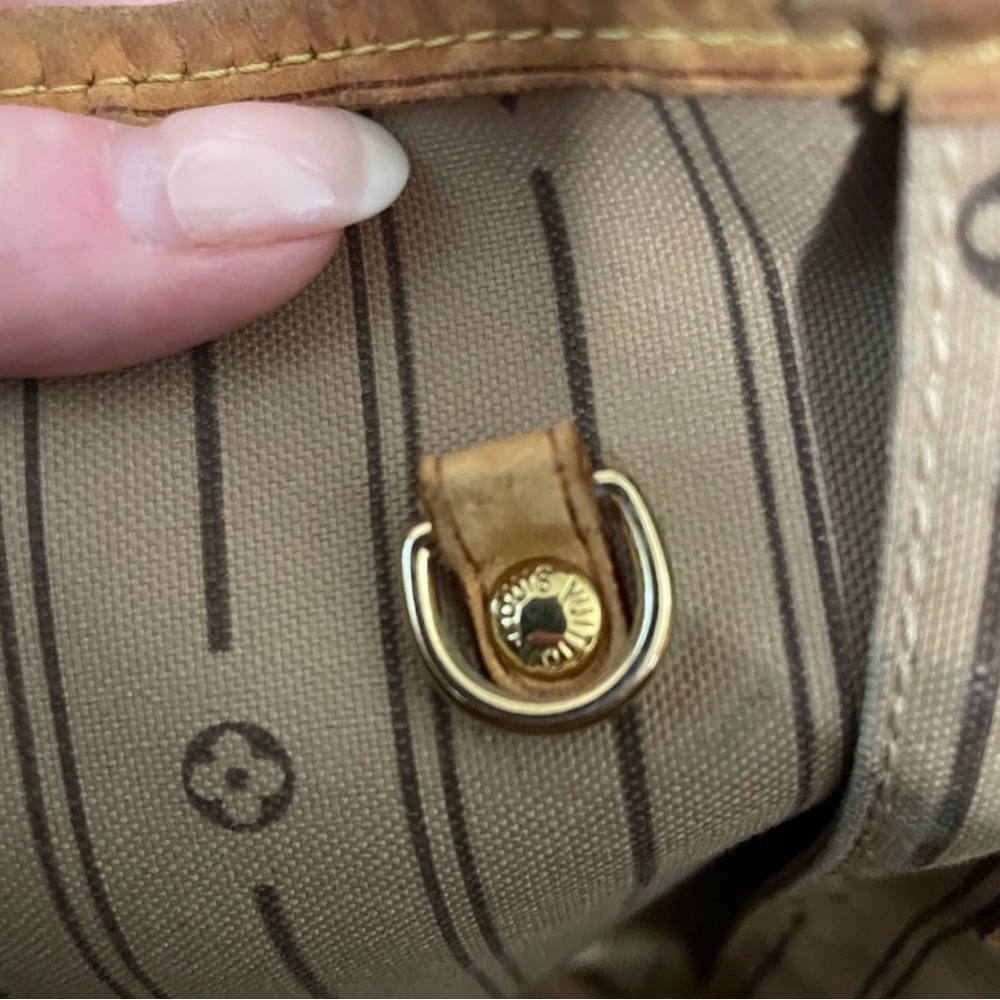 Louis Vuitton GM Never full - Picture 9 of 16
